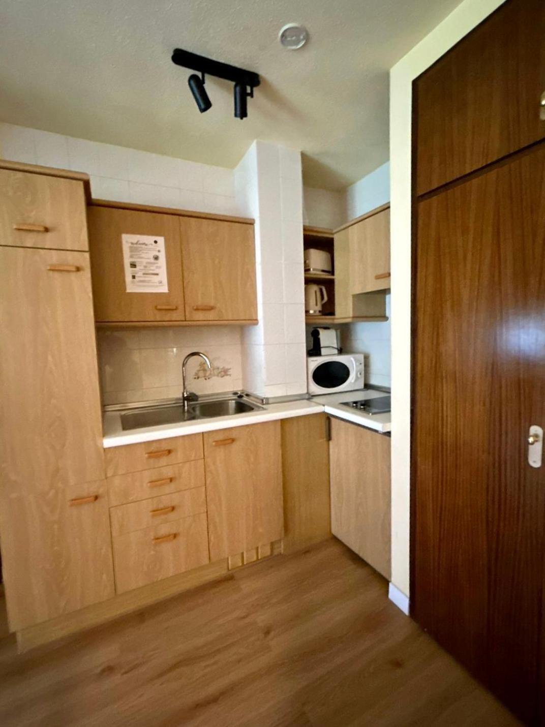 Apartamentos Turisticos Poblado Arinsal Kültér fotó