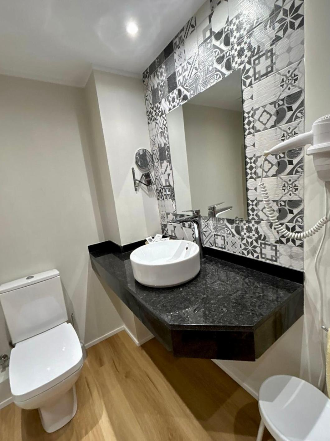 Apartamentos Turisticos Poblado Arinsal Kültér fotó