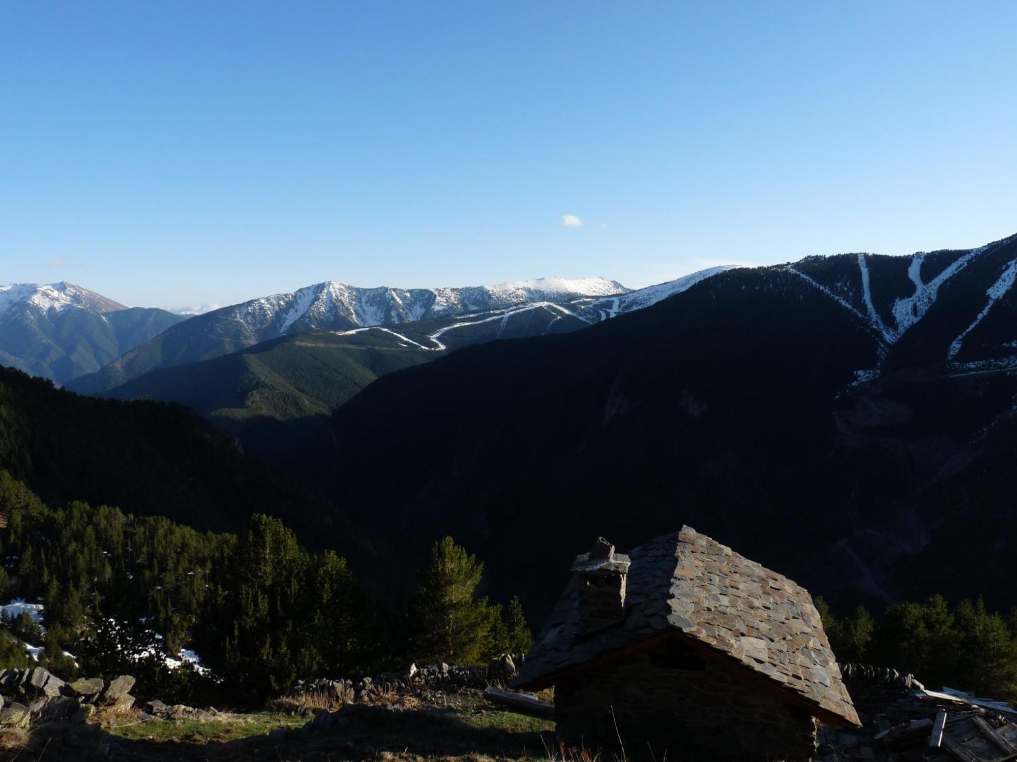 Apartamentos Turisticos Poblado Arinsal Kültér fotó