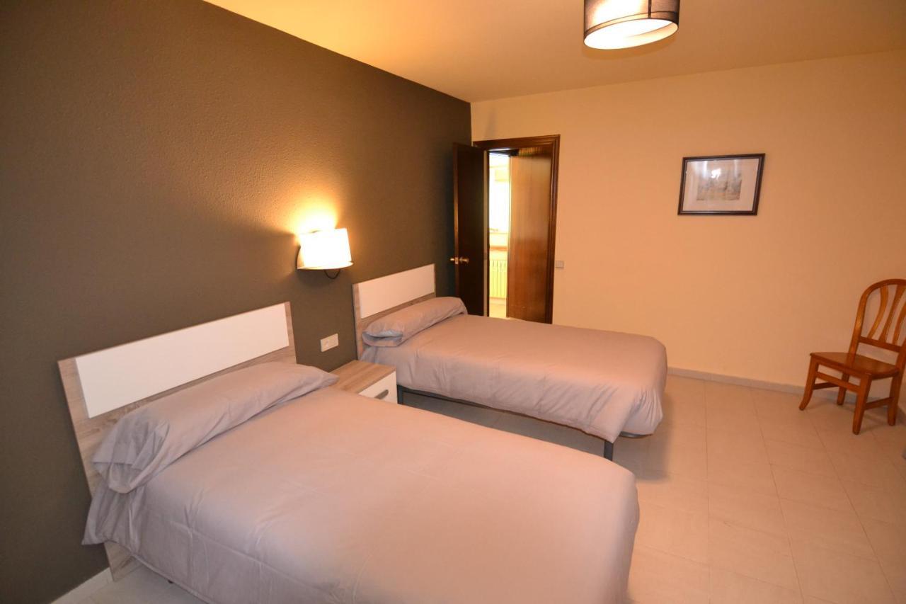 Apartamentos Turisticos Poblado Arinsal Kültér fotó