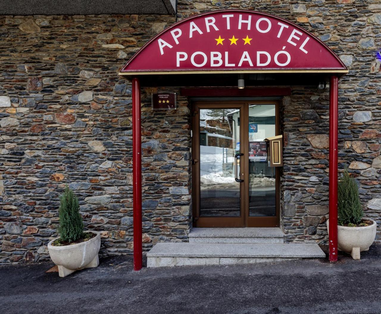 Apartamentos Turisticos Poblado Arinsal Kültér fotó