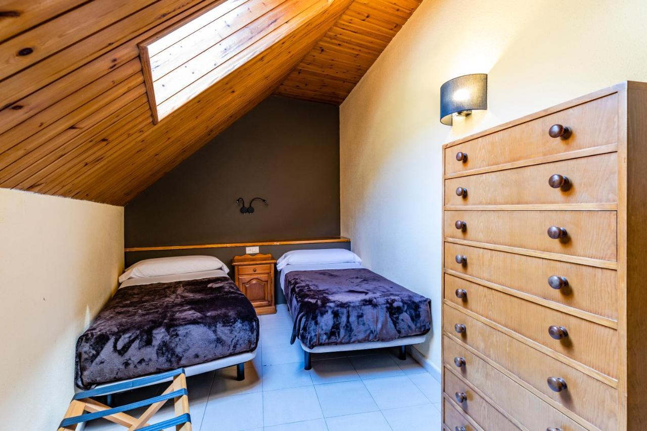 Apartamentos Turisticos Poblado Arinsal Kültér fotó