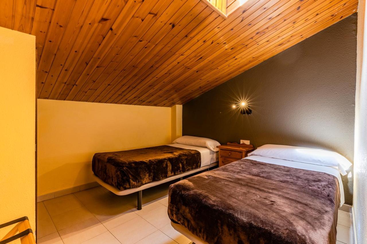 Apartamentos Turisticos Poblado Arinsal Kültér fotó